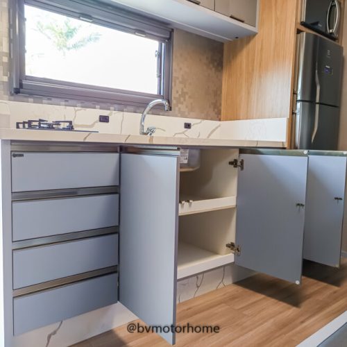 BV Motor Home Caminhão Ford Cargo 1723, Fabrica, Manutenção, Reforma, Vendas de Peças e acessorios Barra Velha-32